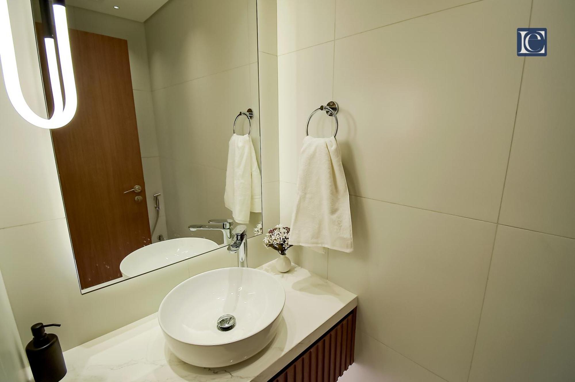Luxury Escapes - Spacious 3br Maids View Dubai